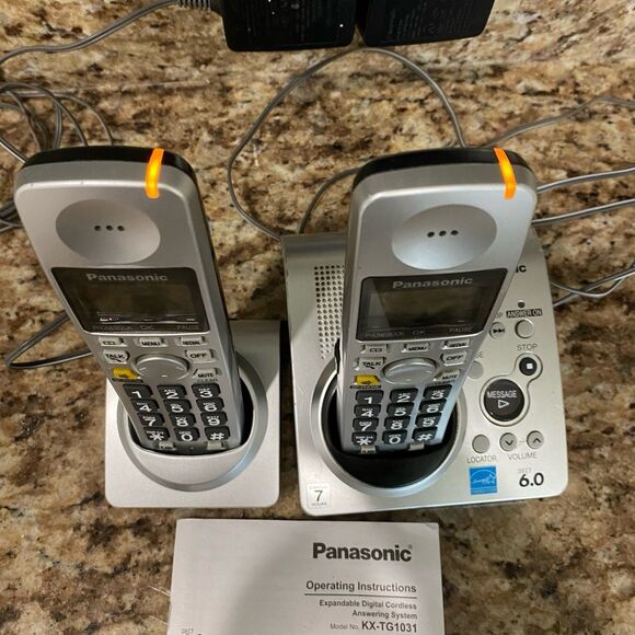 Panasonic KX-TG103S Two (2) Cordless Handset Phones with Bases, Power Cords, - Picture 10 of 11